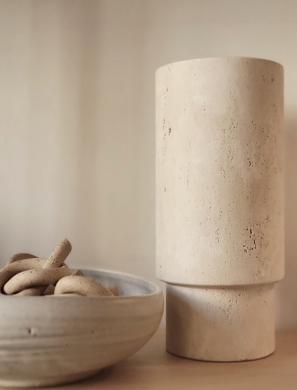 VDK Tivoli Travertine Vase Big H34